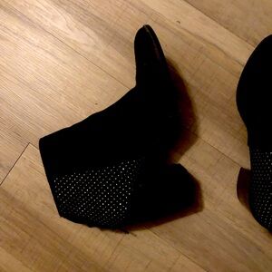 Black sparkly boot